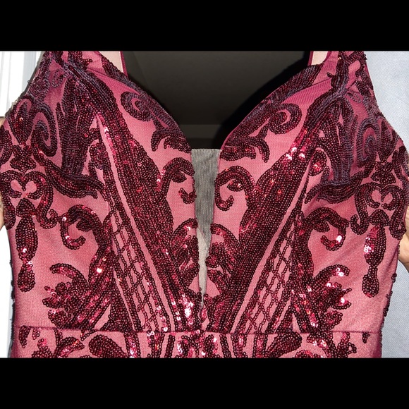 Mermaid Gown With Tiered Skirt - Picture 9 of 12